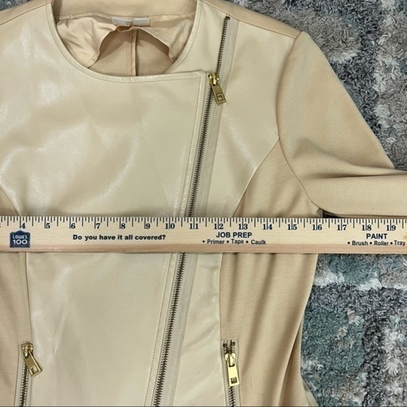 Forever 21 Jacket Womens Beige asymmetrical zip size small - Picture 6 of 10